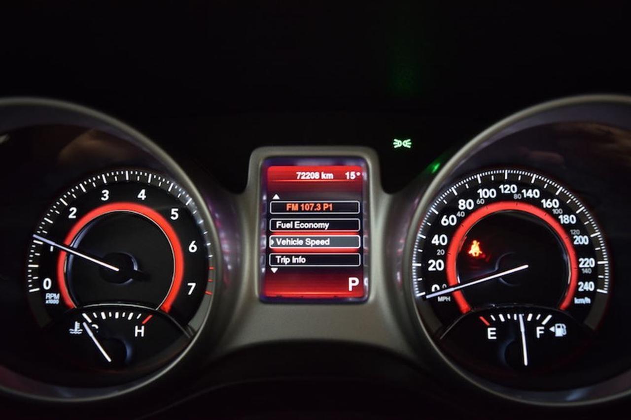 647333.11318875