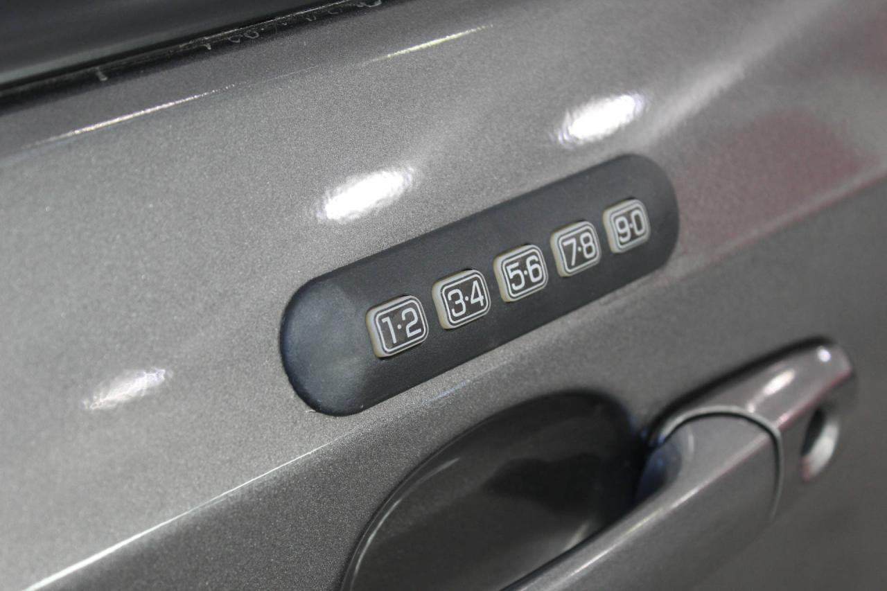 647351