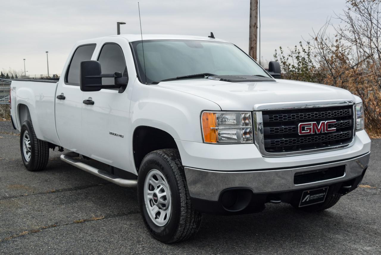 Used 2014 GMC Sierra 3500 Crew 4x4 Diesel for sale in St-Constant, QC