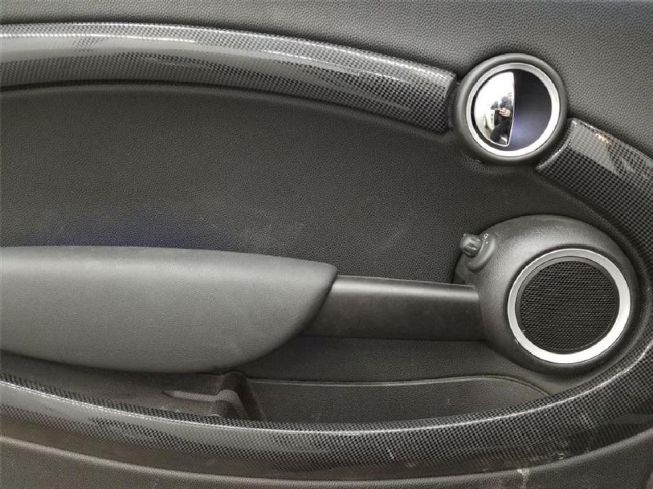 647372