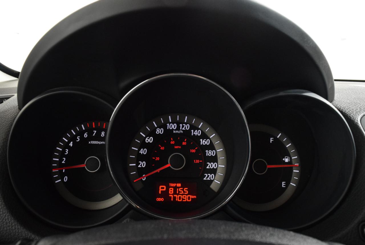 647383