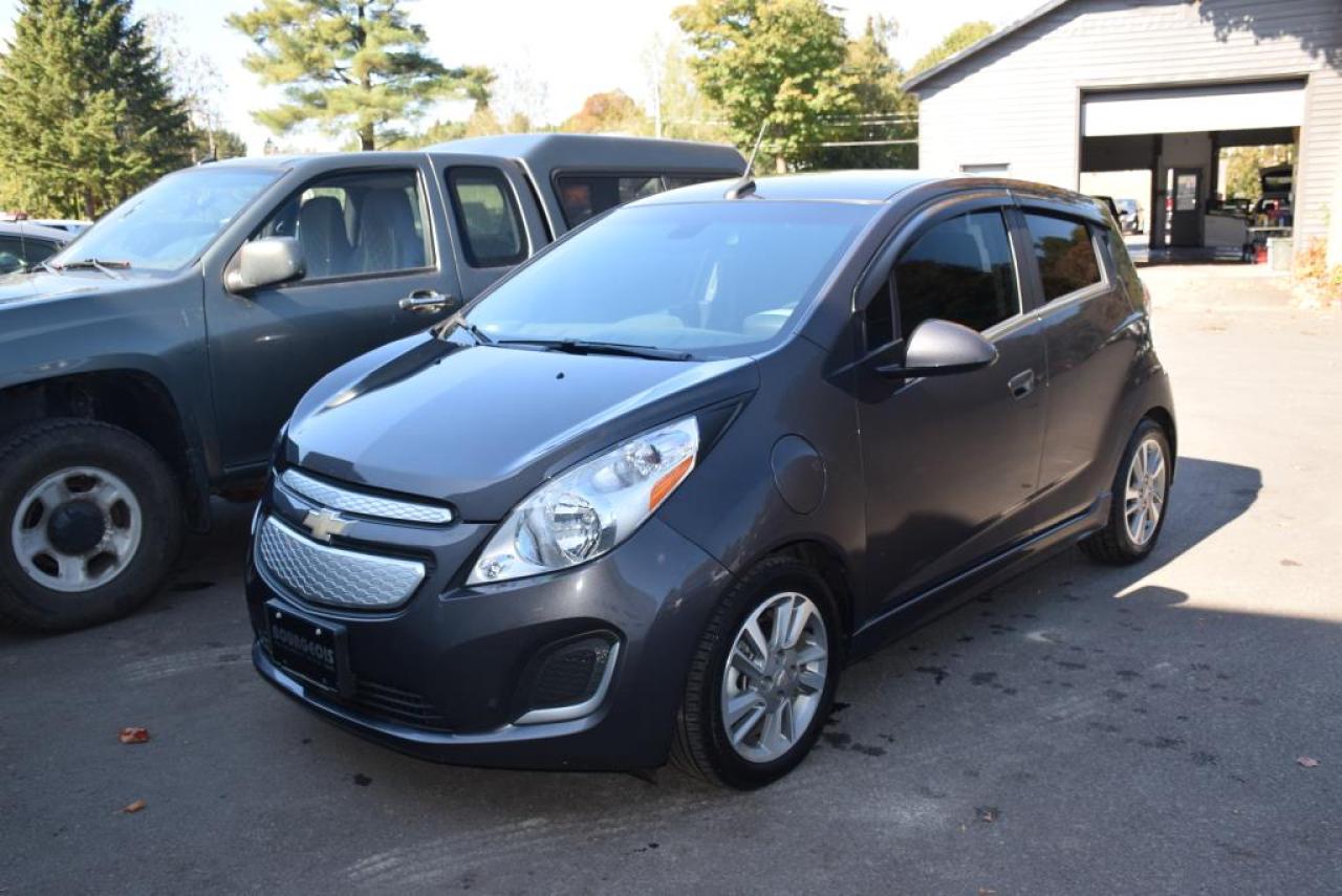 Used 2014 Chevrolet Spark Ev Simili-Cuir for sale in Rawdon, QC