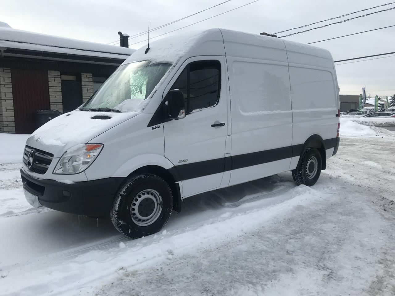 Used 2012 Mercedes-Benz Sprinter 2500 COUTE TOIT HAUT for sale in Laval, QC