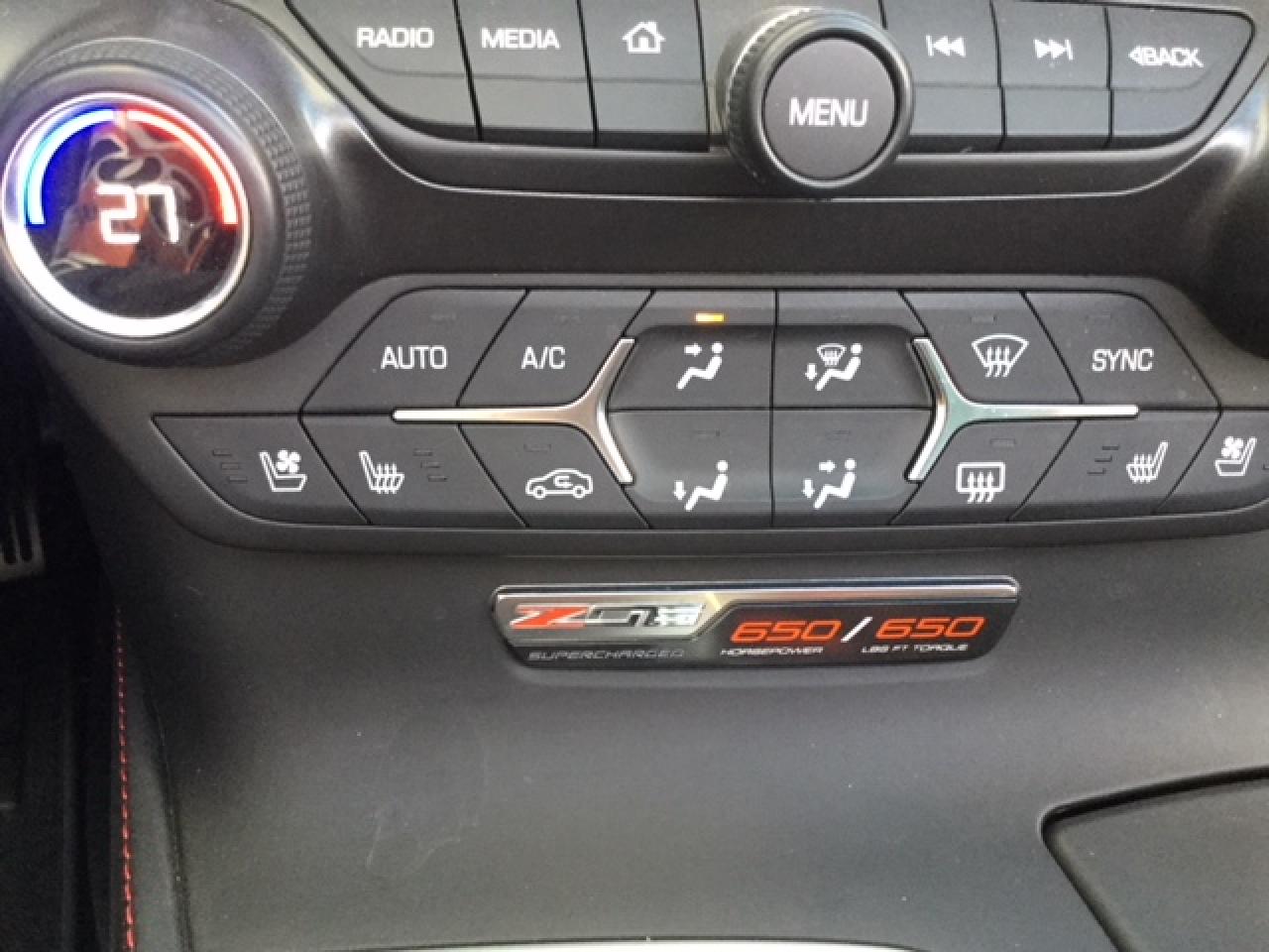 647402