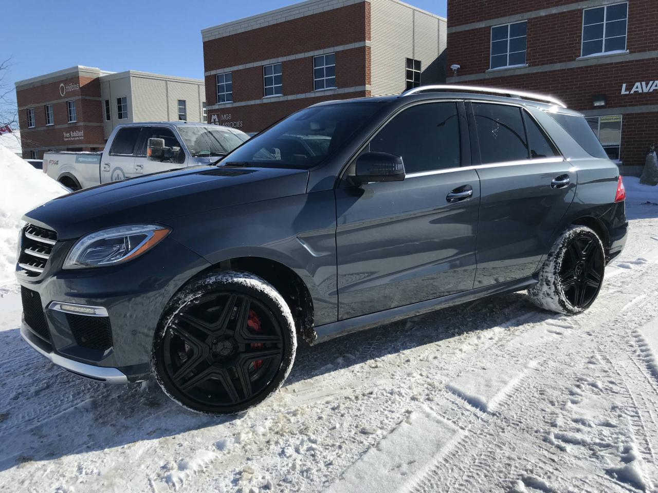 Used 2016 Mercedes-Benz ML63 AMG 4MATIC + NAVI + DVD + TOIT + 20'' + for sale in Laval, QC