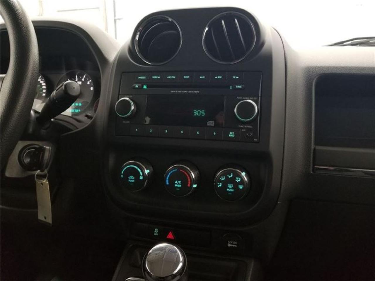 647477