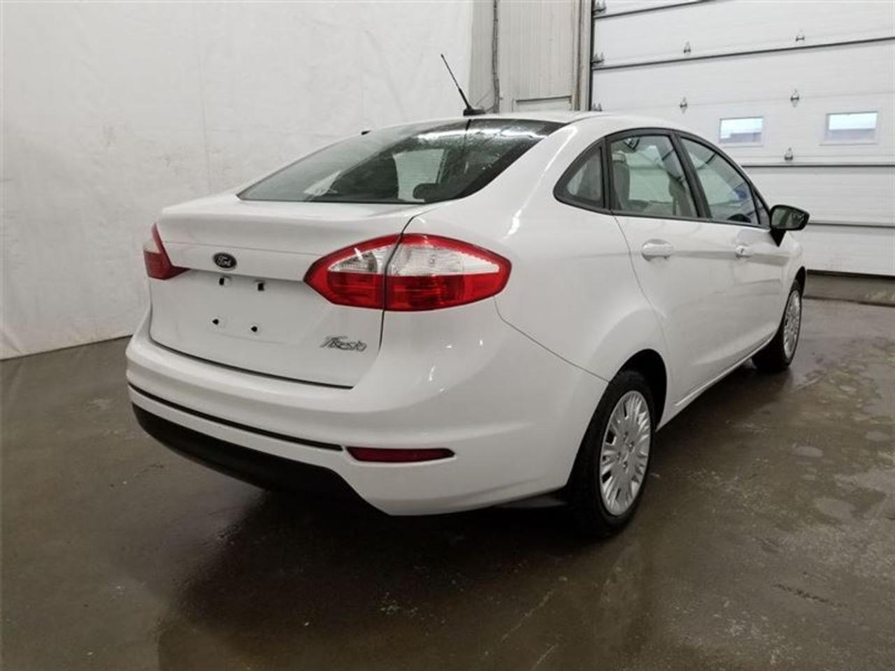 647555.11323601