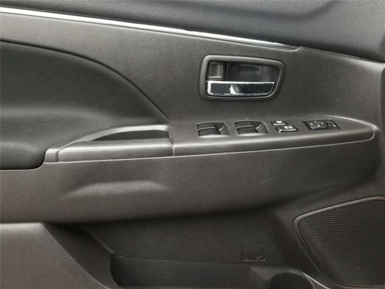 647558.11323649