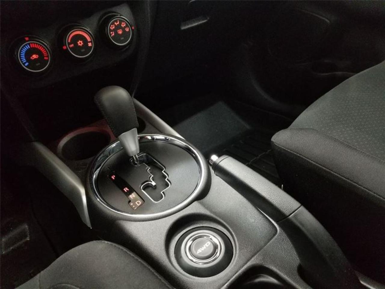 647558