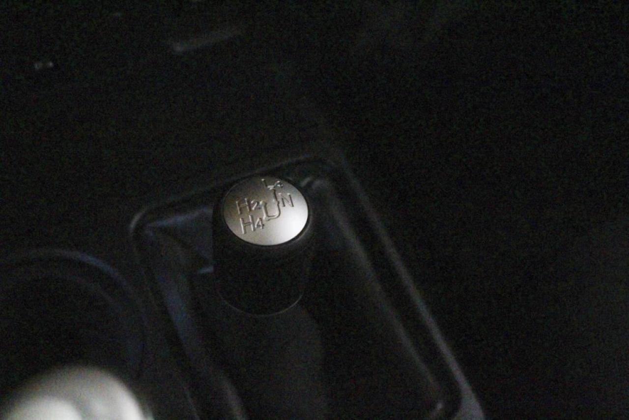 647560