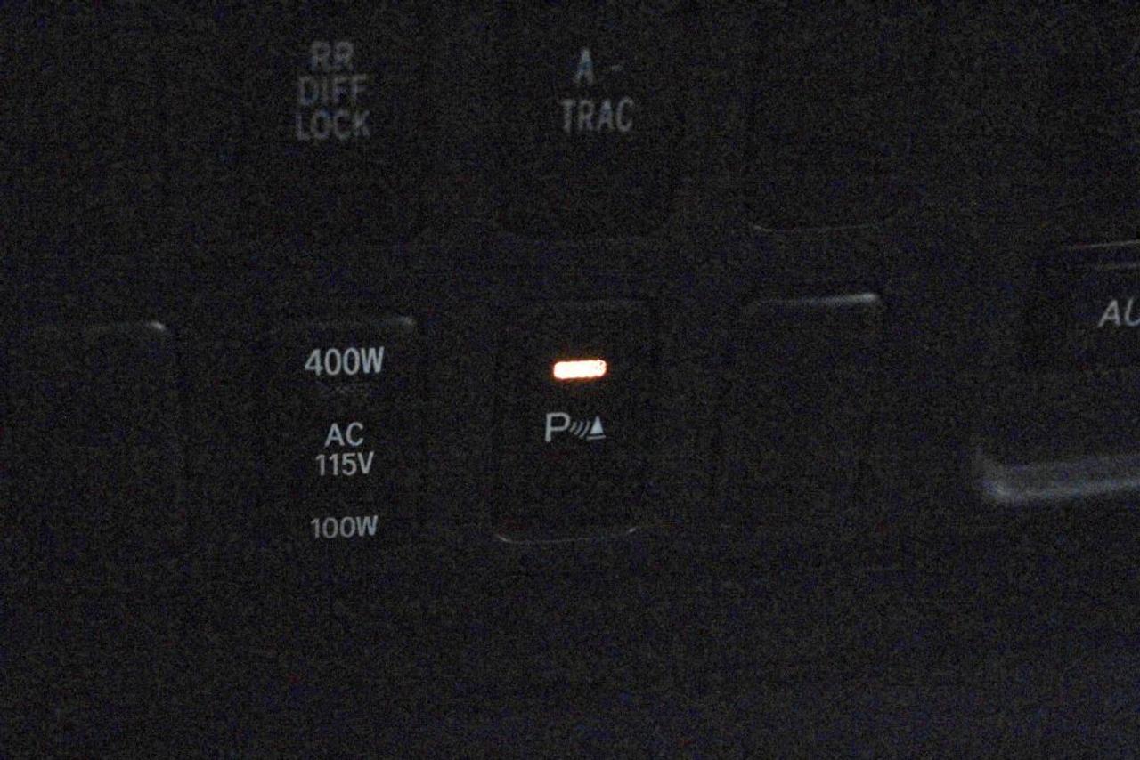 647560.11805716