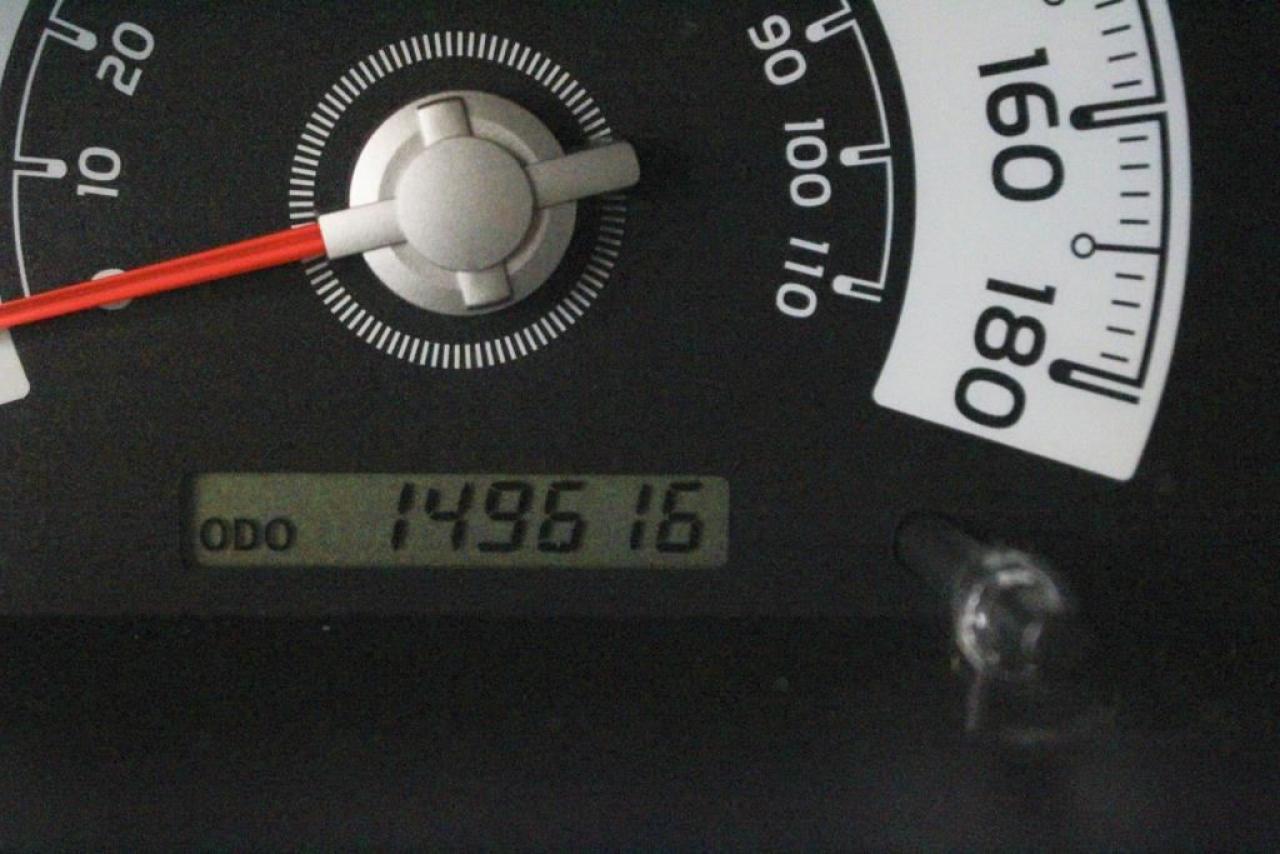647560