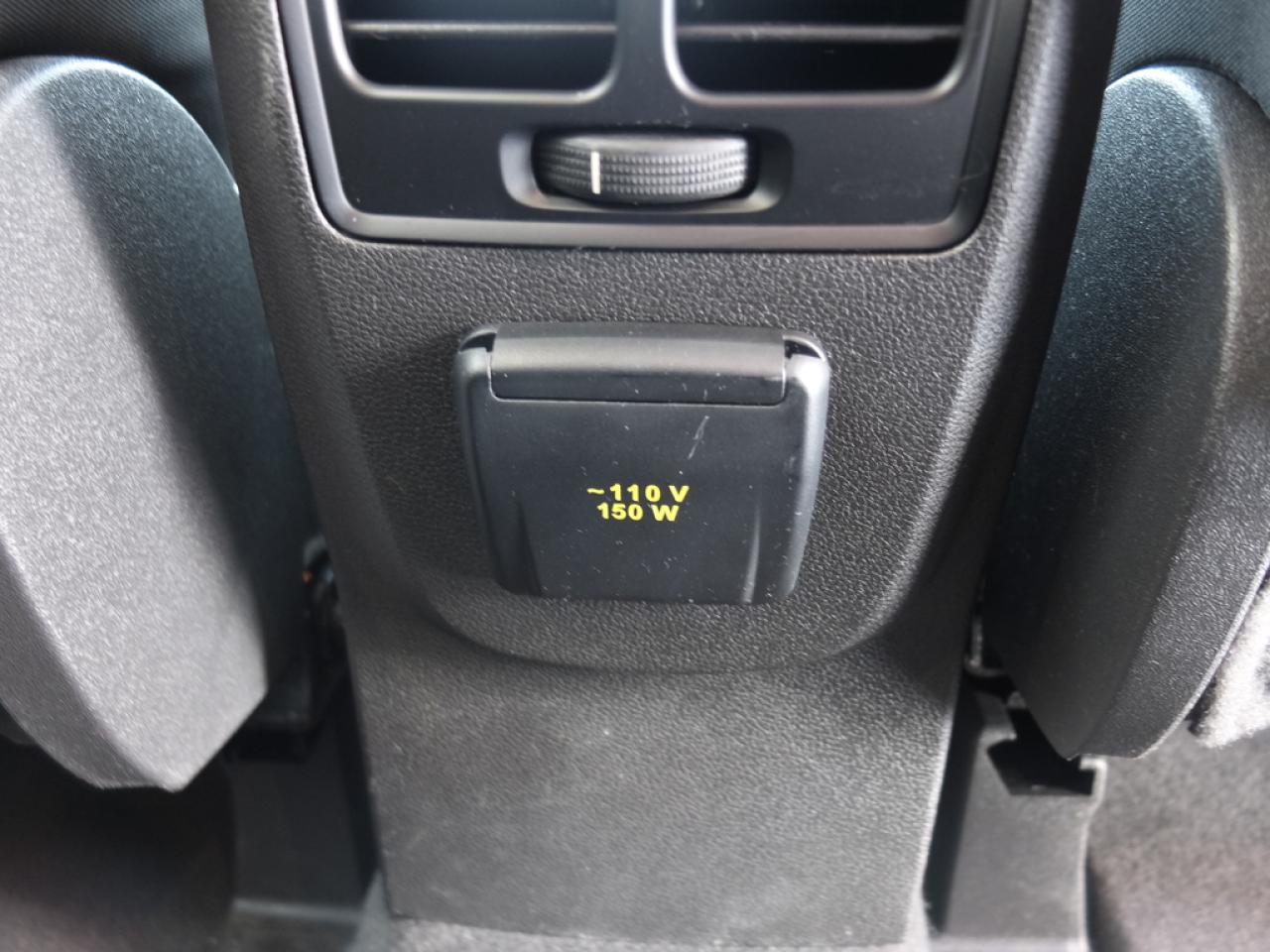 647566