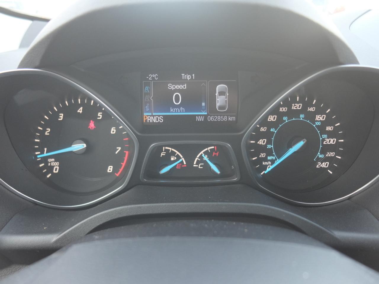 647566