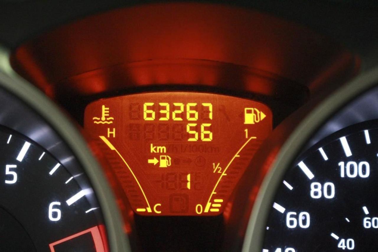 647574
