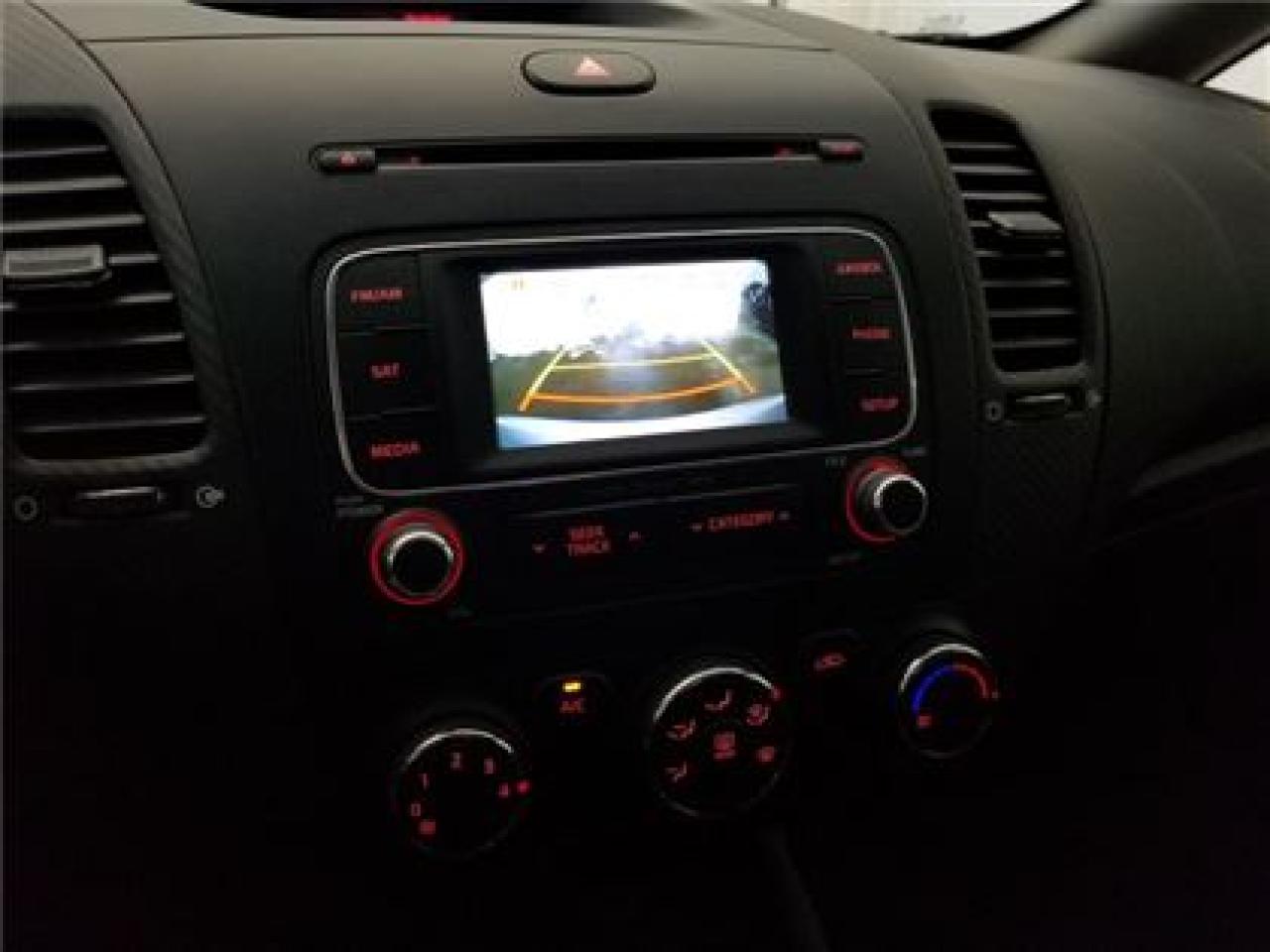 647637