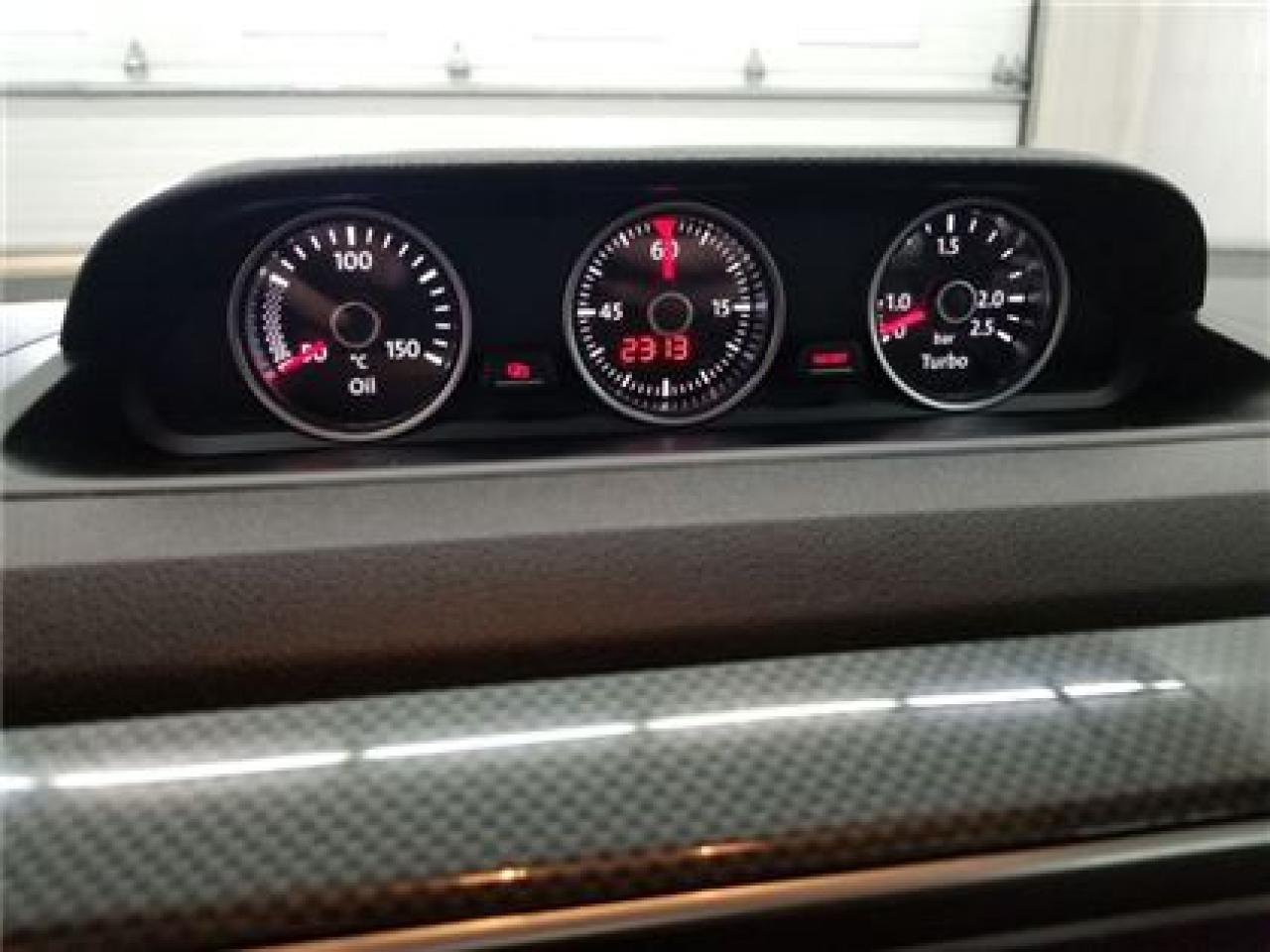647658