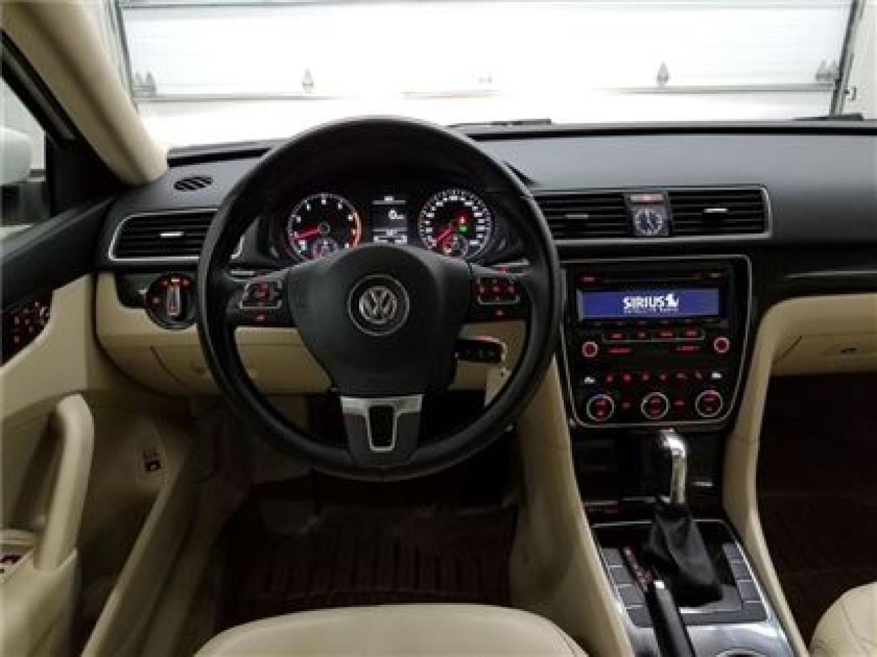 647693