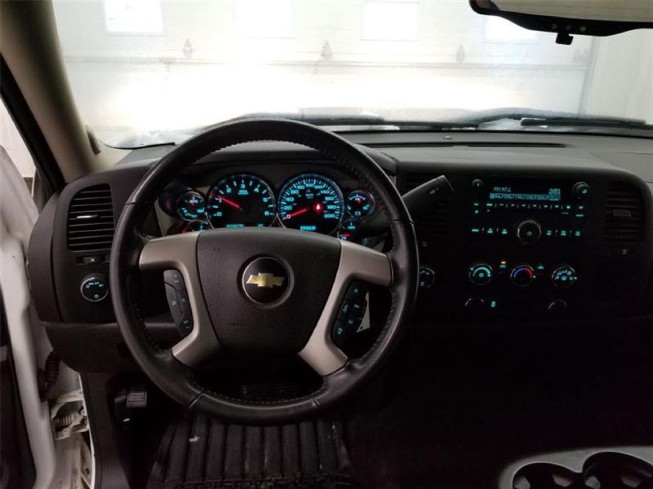 647717