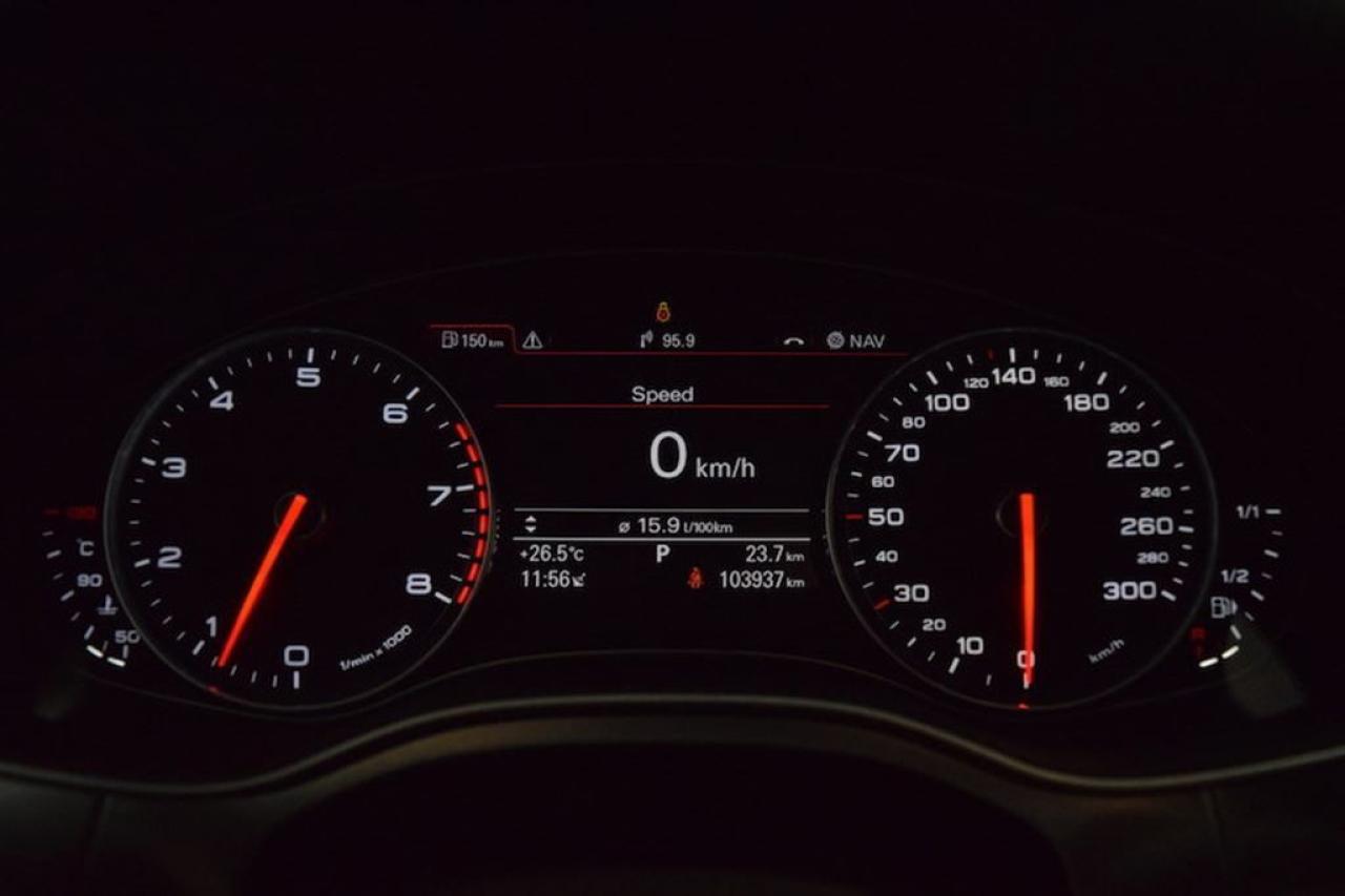 647744