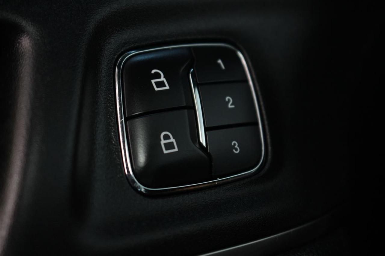647749