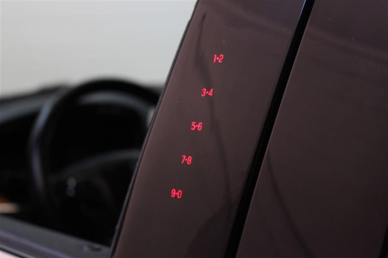 647749