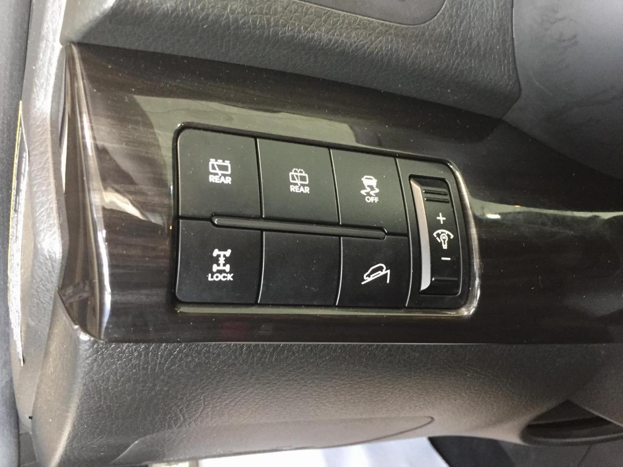 647796