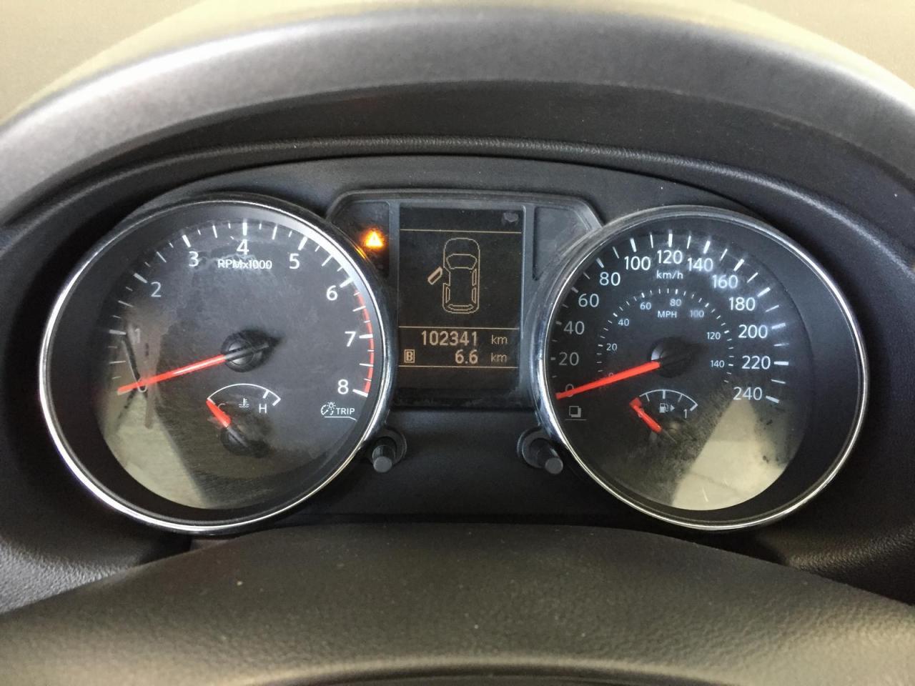 647807