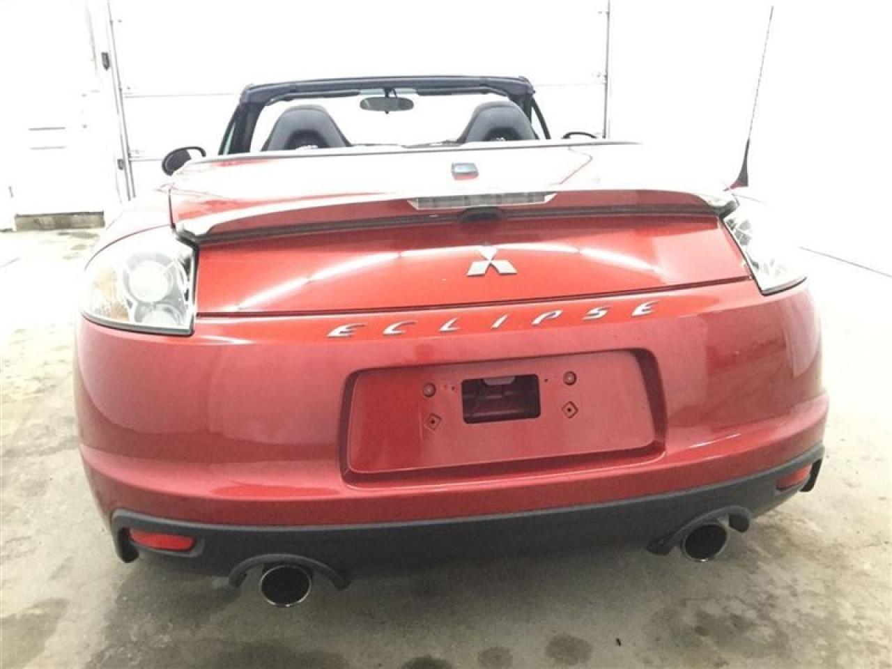 647811