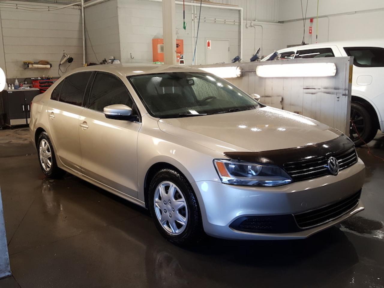 Used 2012 Volkswagen Jetta Confortline 2.5 Mags for sale in St-Constant, QC