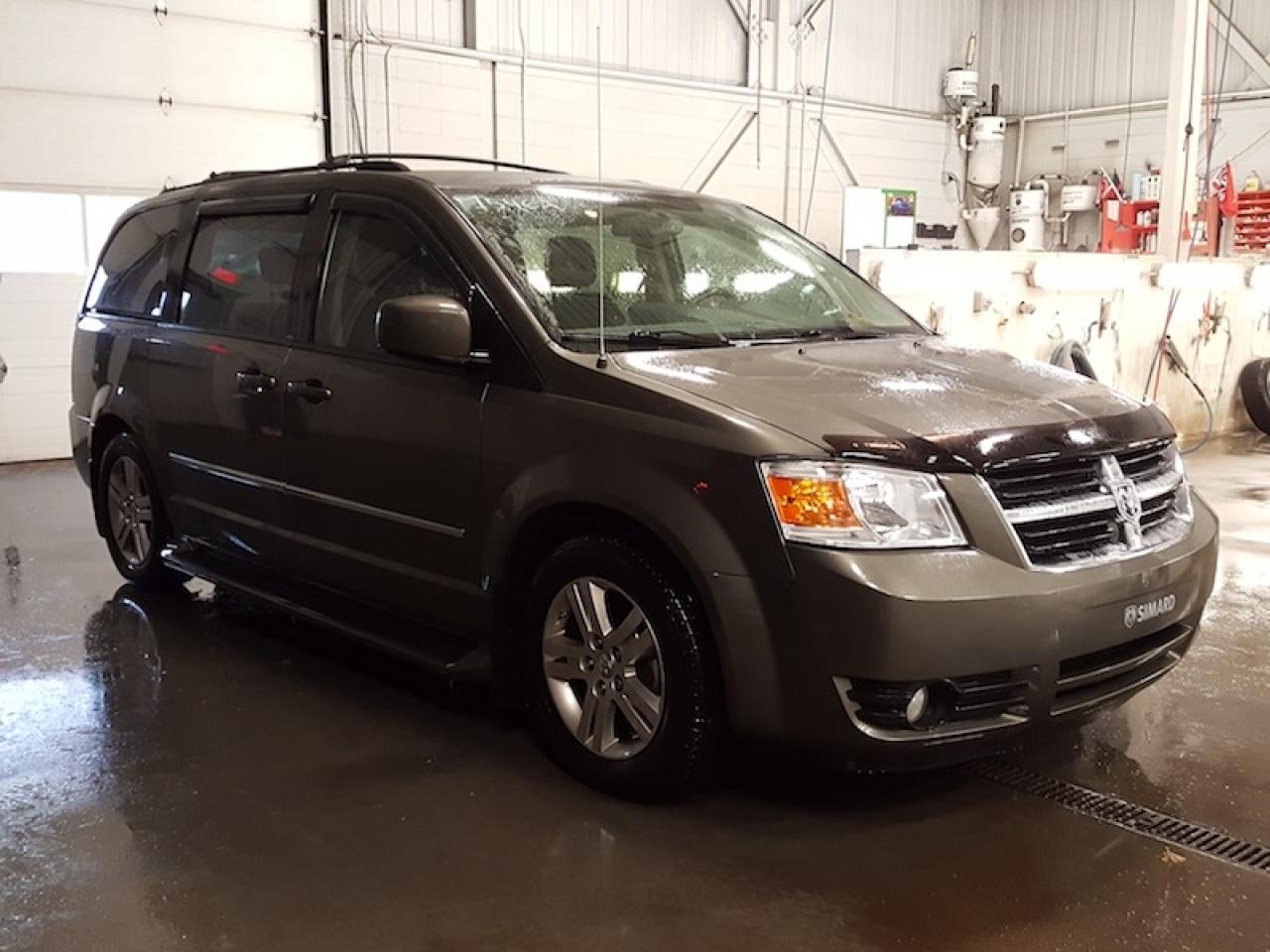 Used 2010 Dodge Grand Caravan Sxt Stow&go Ac Mags for sale in St-Constant, QC