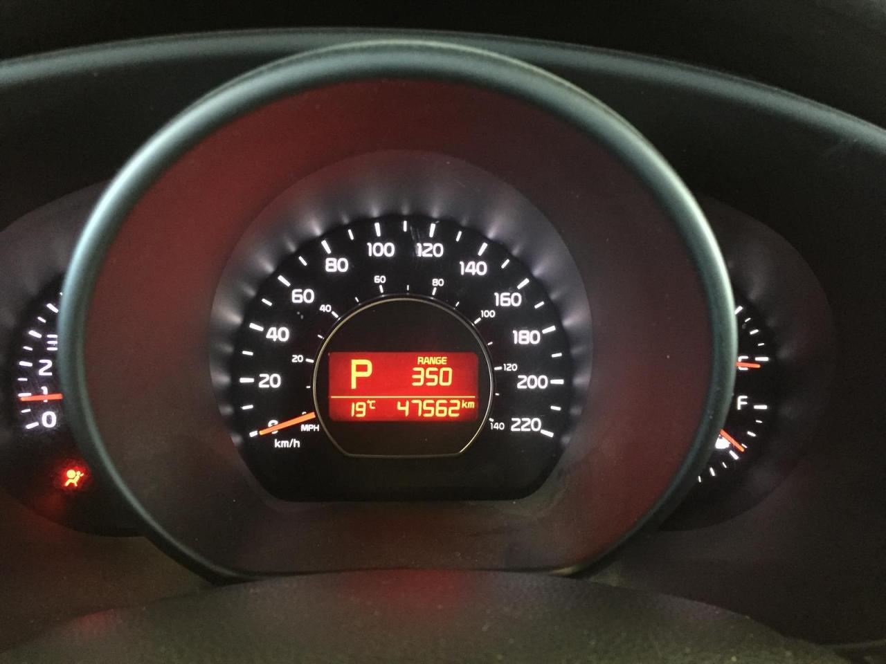 647911