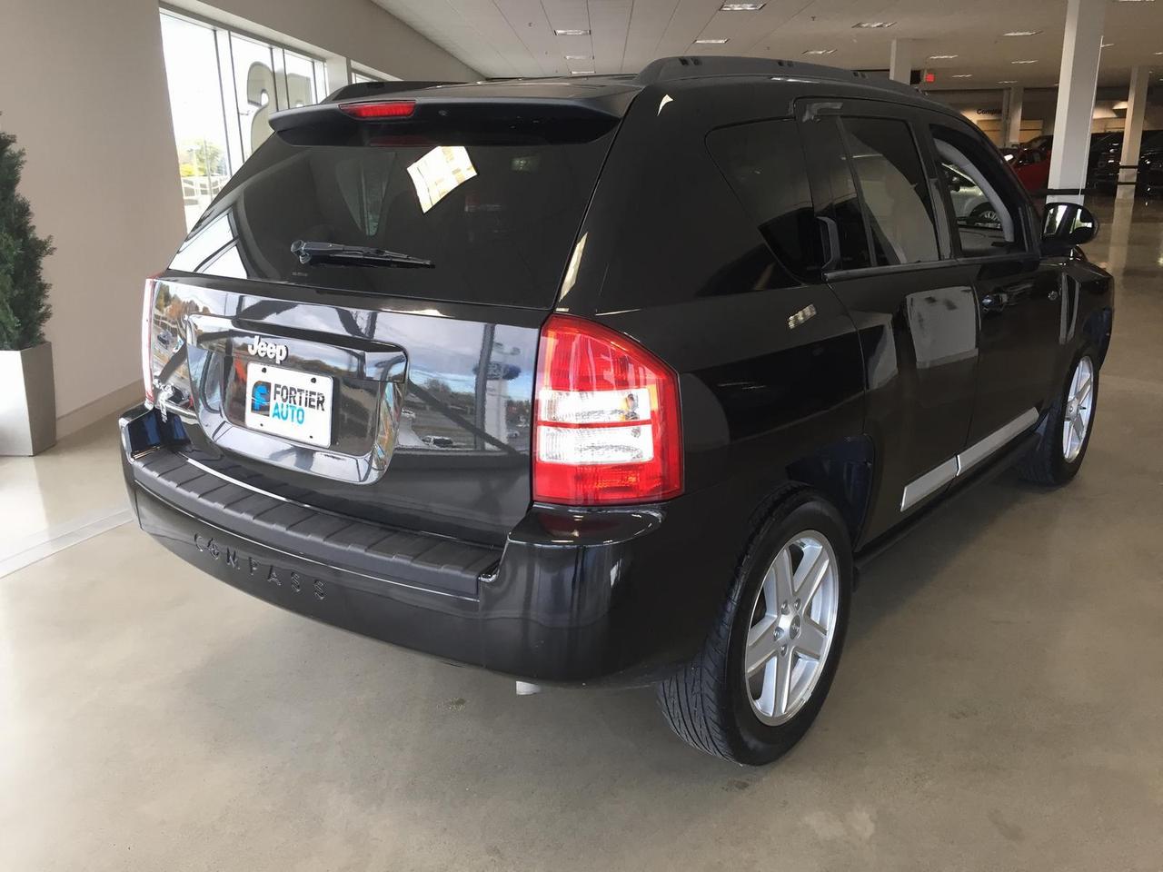 647952.11331566
