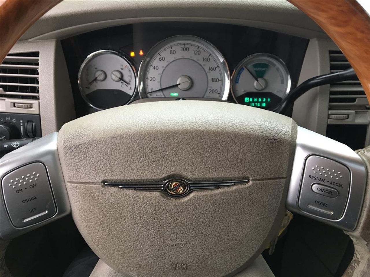 647977