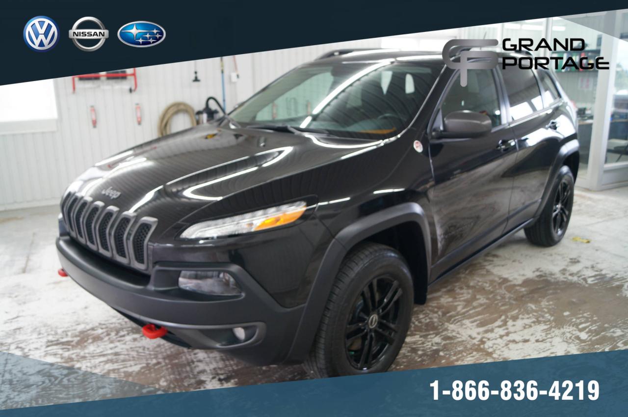 Used 2014 Jeep Cherokee Trailhawk 3.2L + AWD + AUTO + CUIR + MAG for sale in Rivière-Du-Loup, QC