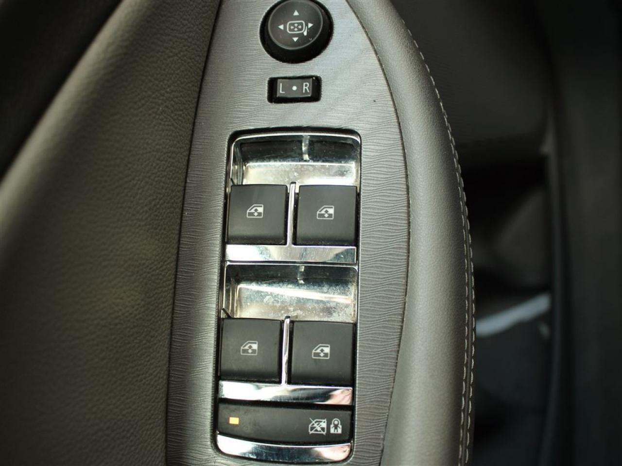 648079