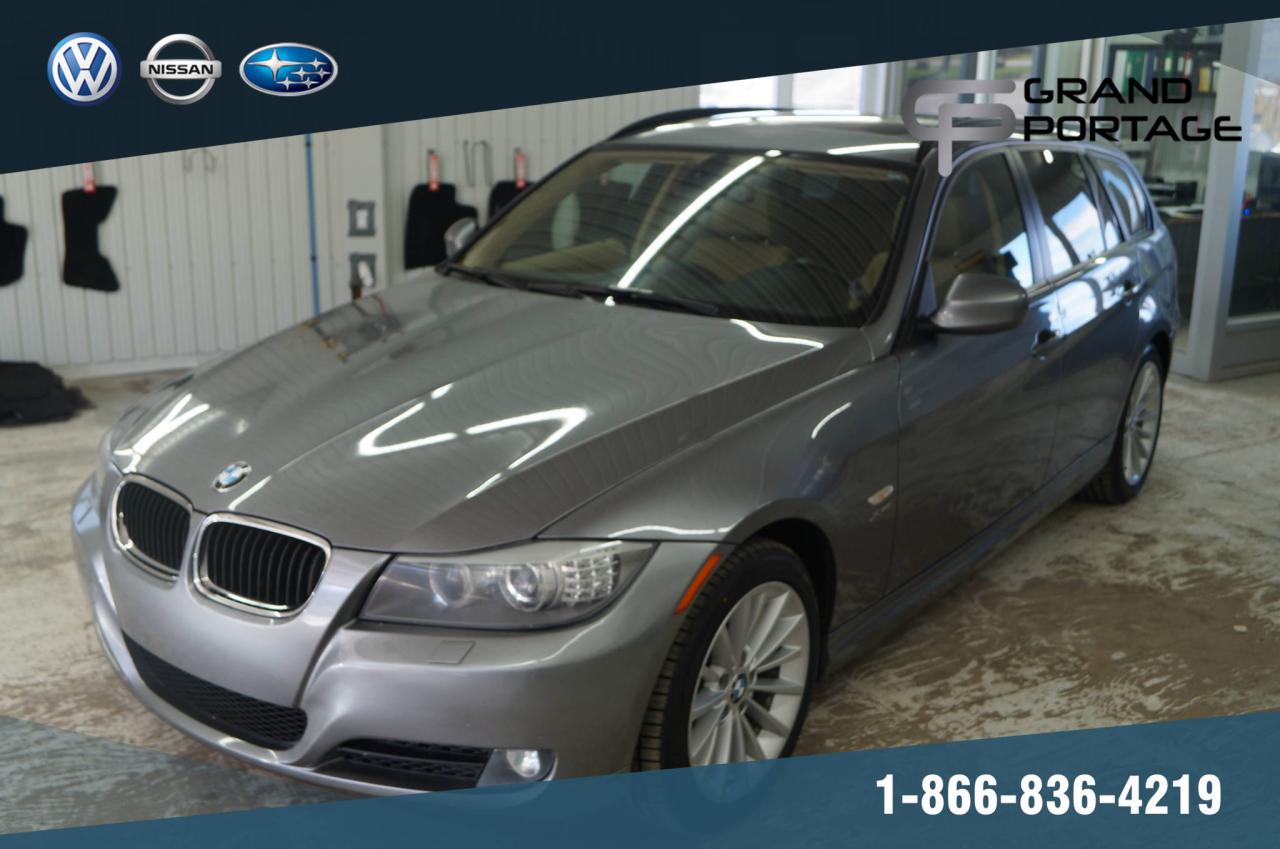 Used 2011 BMW 328i 328i Xdrive 3.0L + AWD + AUTO + CUIR + M for sale in Rivière-Du-Loup, QC