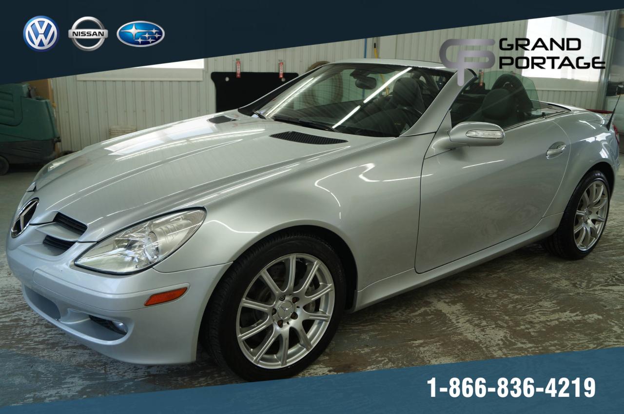 Used 2005 Mercedes-Benz SLK-Class Roadster 3.5L + AUTO + DÉCAPOTABLE + MAG for sale in Rivière-Du-Loup, QC