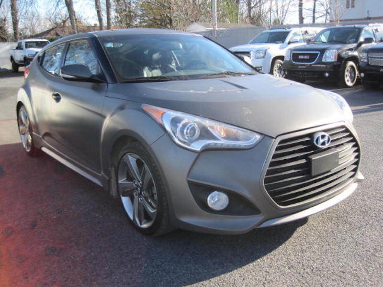 Used 2014 Hyundai Veloster Turbo Cuir Toit Nav for sale in St-Constant, QC