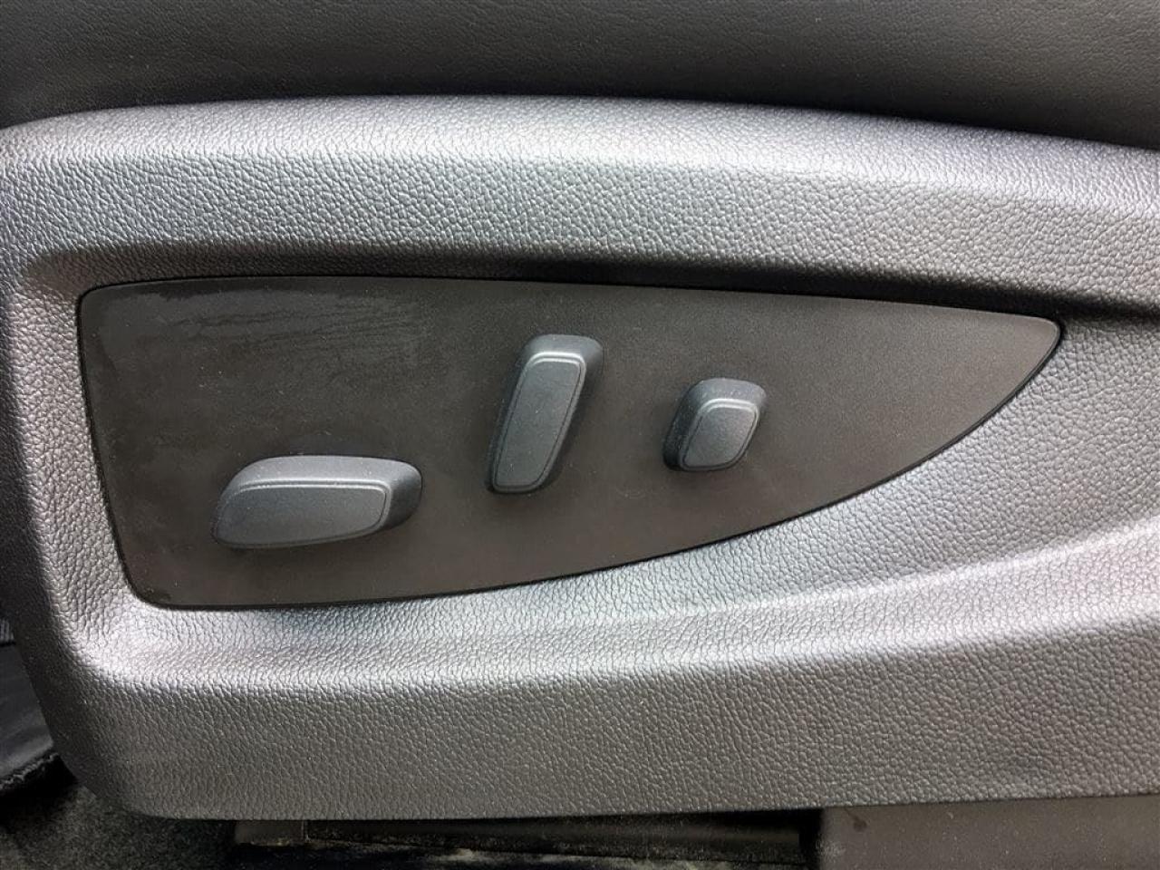 648176