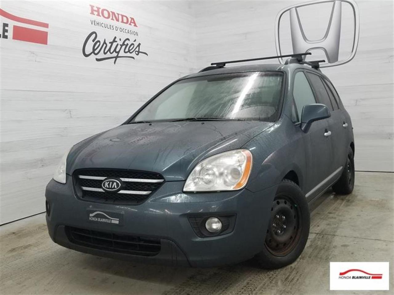 Used 2009 Kia Rondo Hatch for sale in Blainville, QC