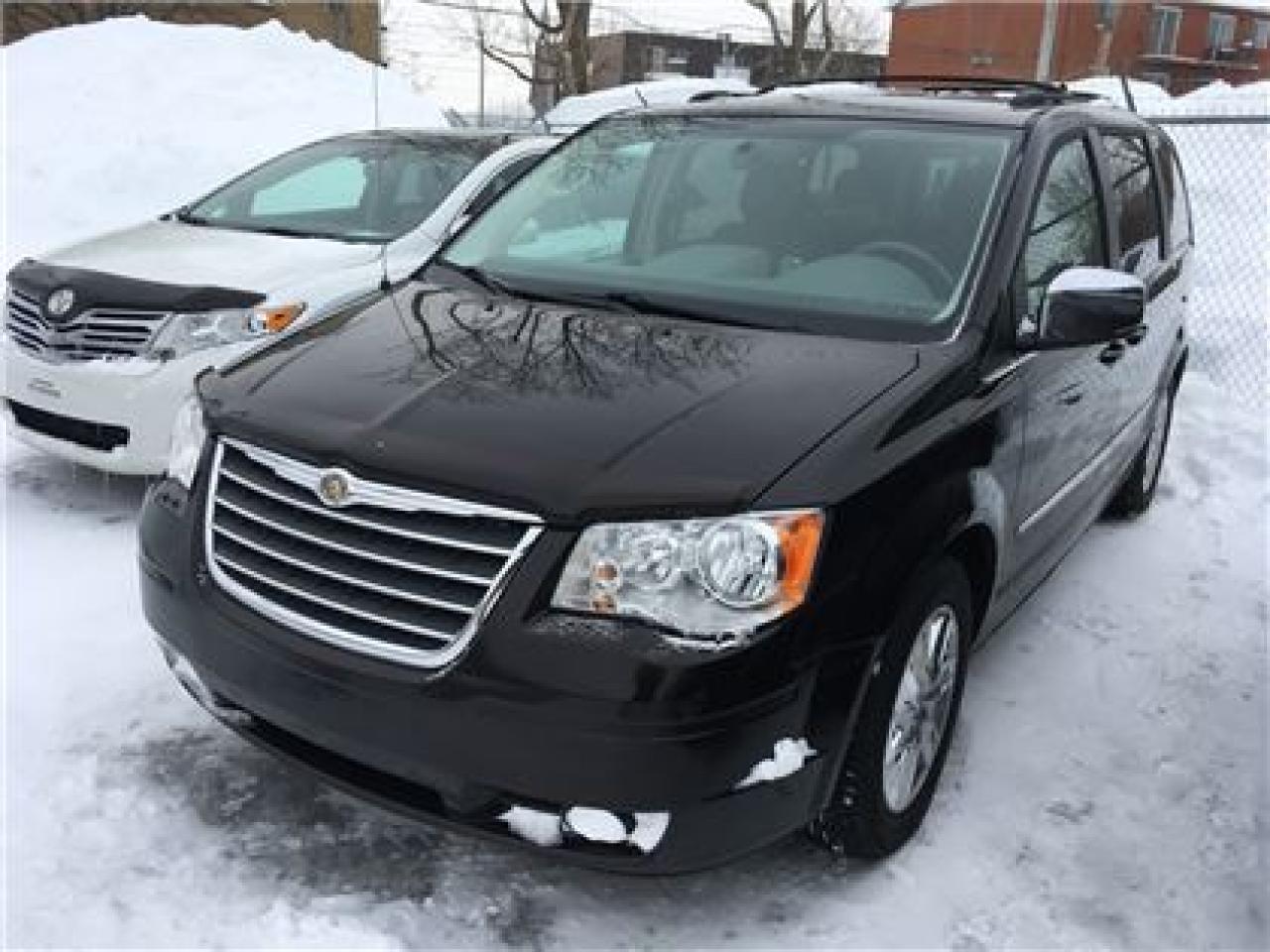Used 2010 Chrysler Town & Country Touring Cert for sale in Laval, QC