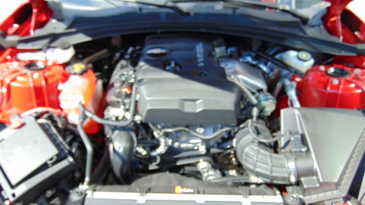 648305