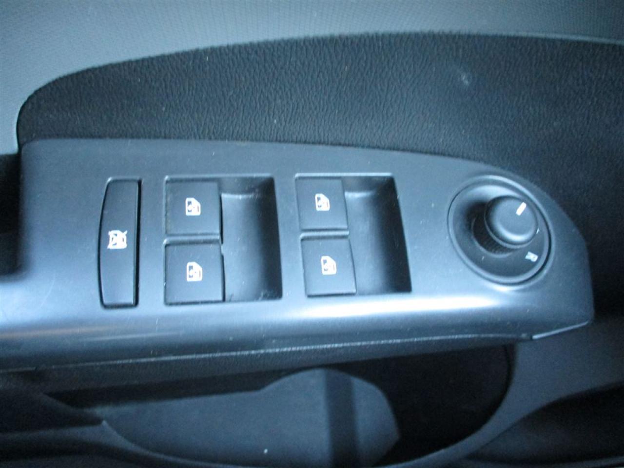 648347