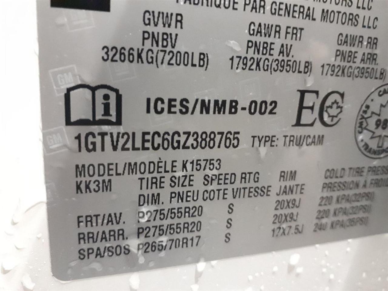 648351