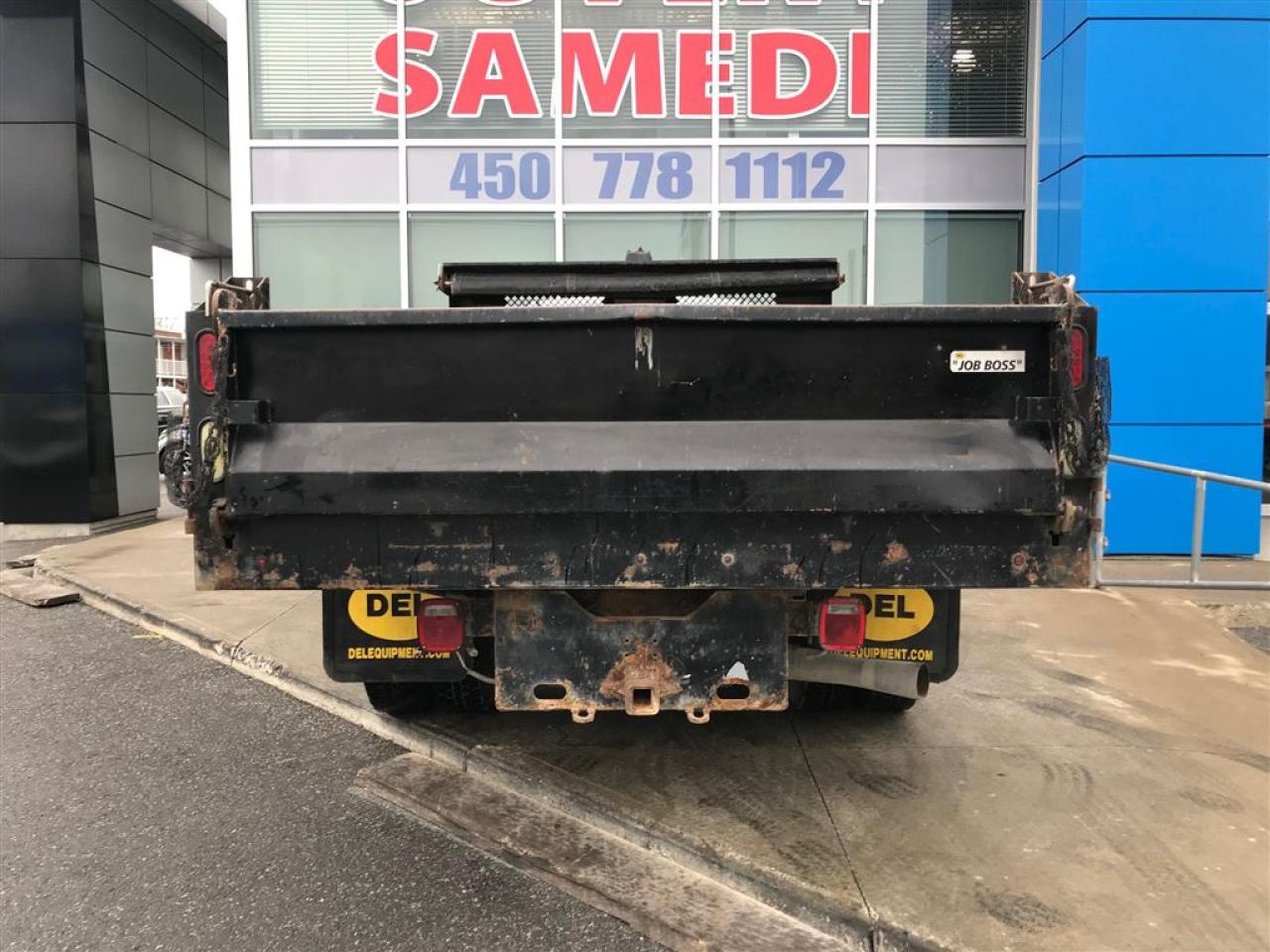 648373