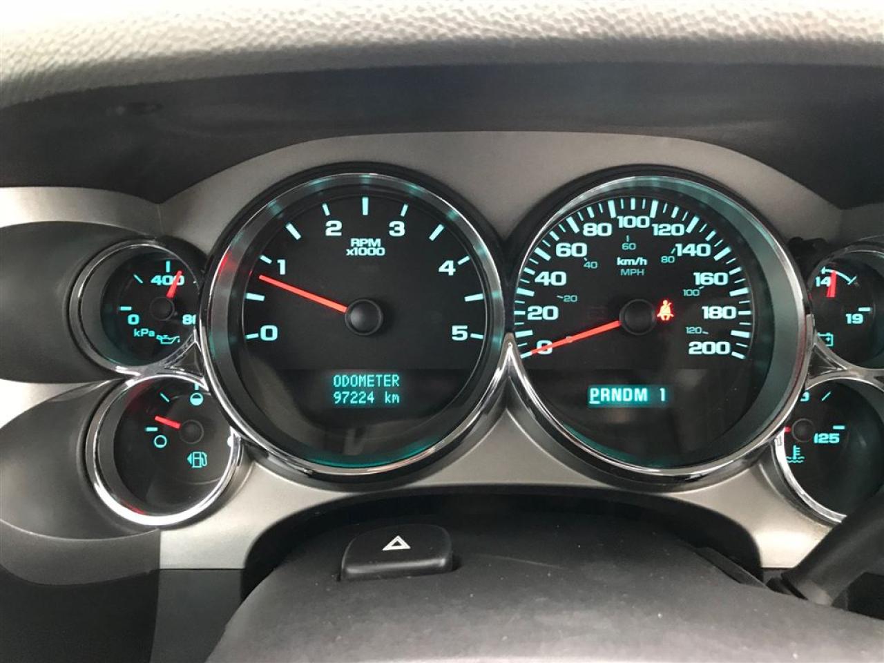 648373