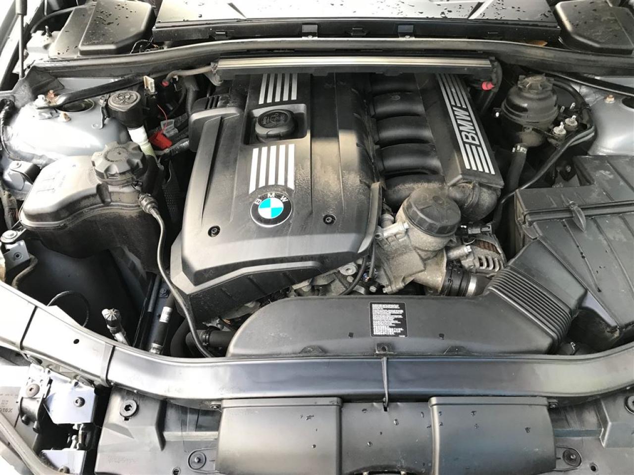 648377
