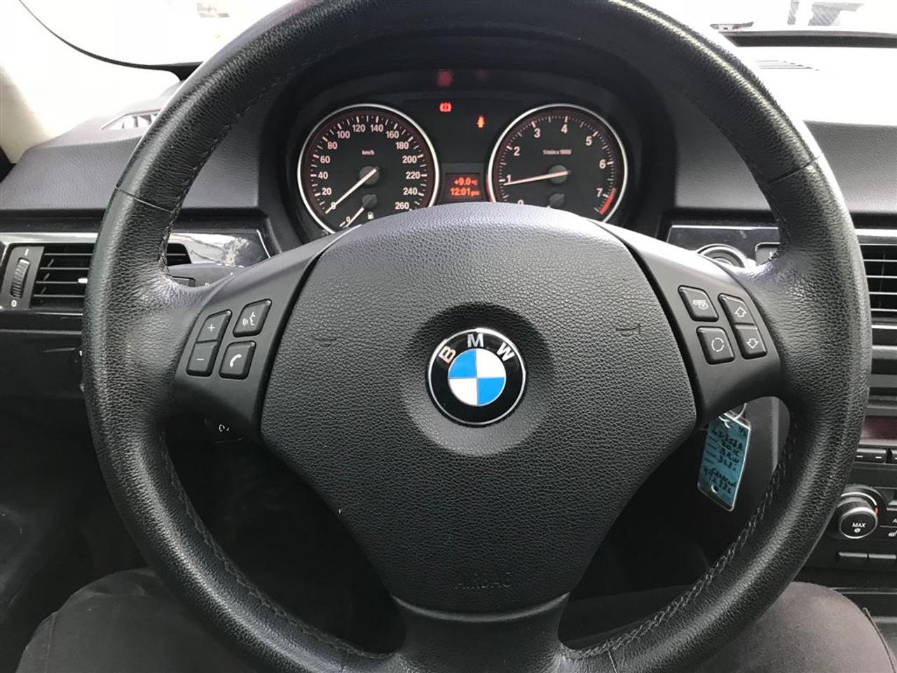 648377.11340073