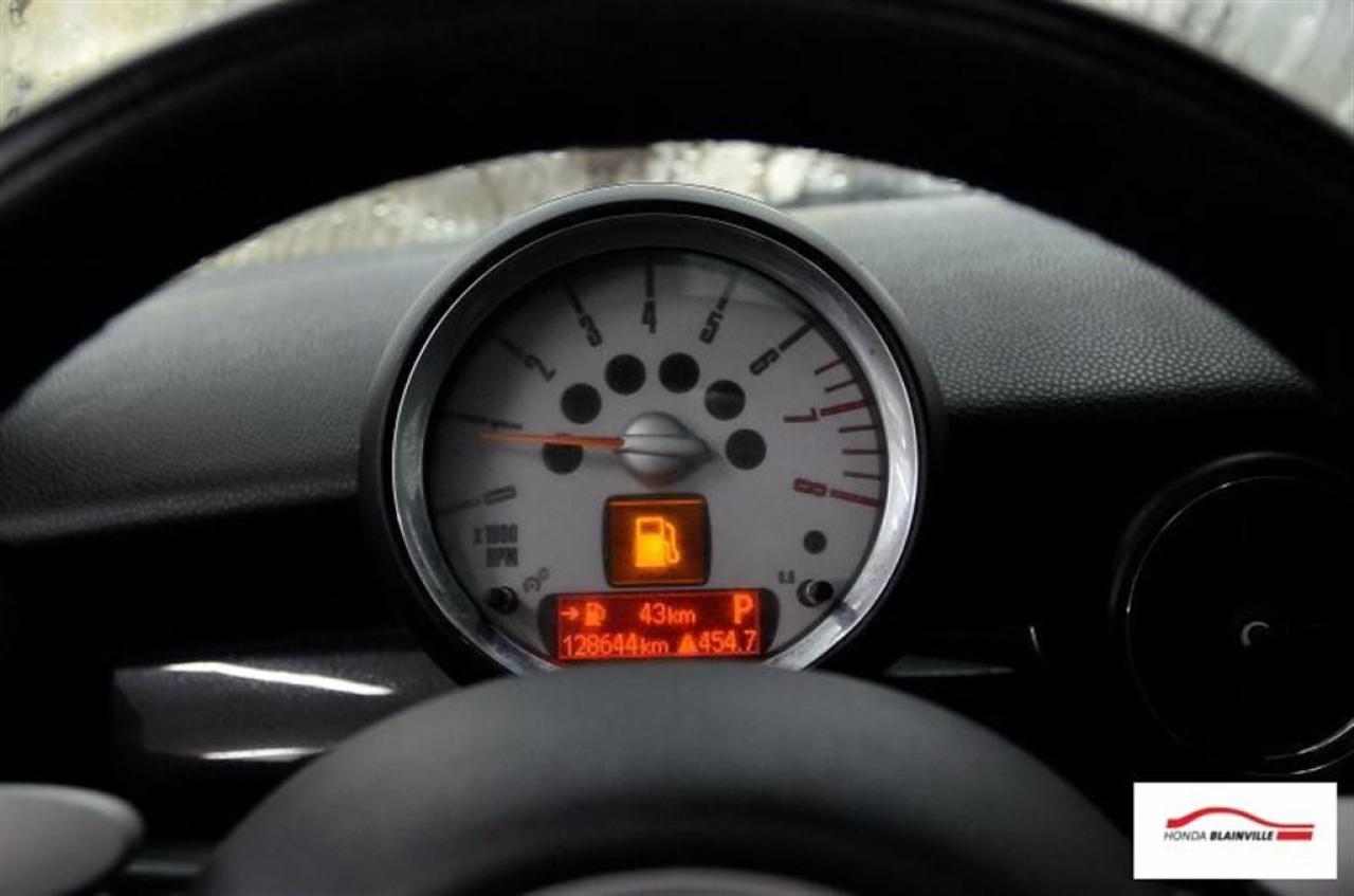 648379